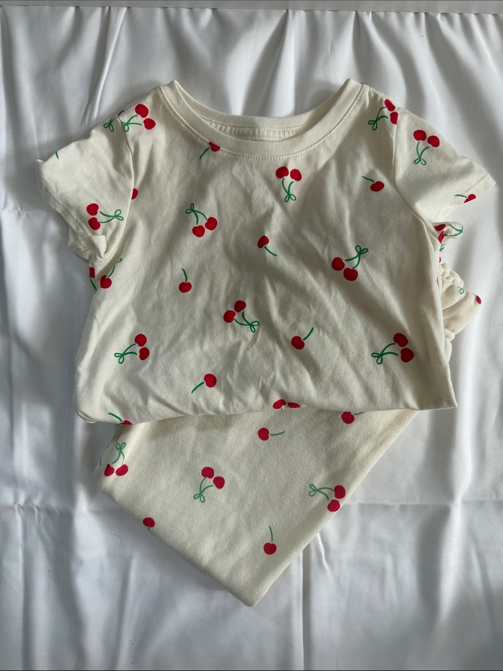 wonder nation Cream Short-Sleeve Tee and joggers with Red Cherry Print 4T